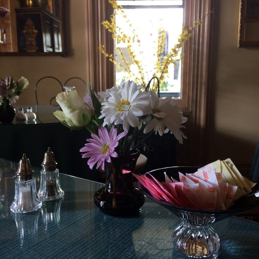 Amethyst Inn Adamstown Esterno foto